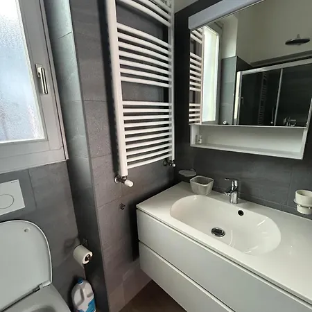 Casa Felice Con Terrazzo A Due Passi Dal Holiday home Melide